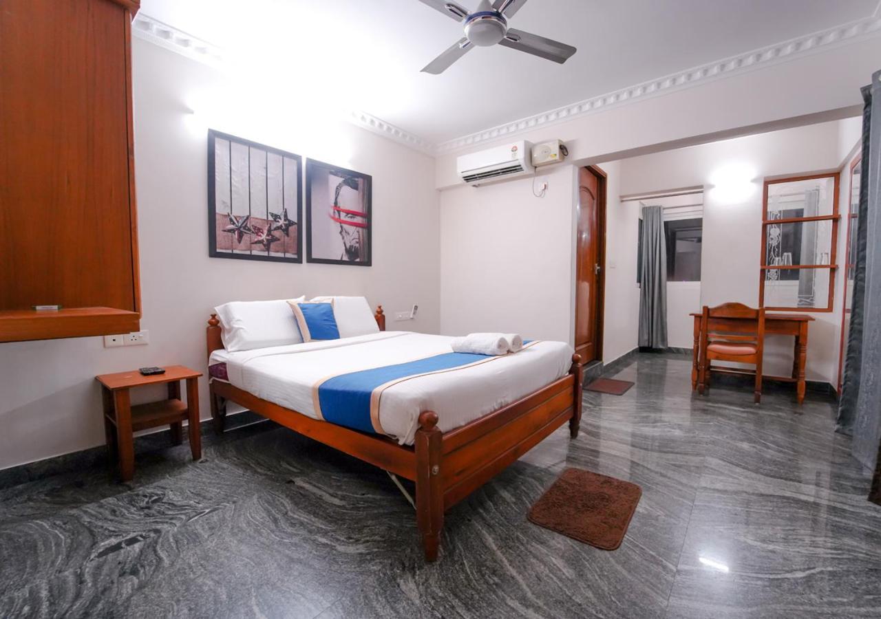 Hotel Luxe Vue - Premium Thiruvananthapuram Esterno foto